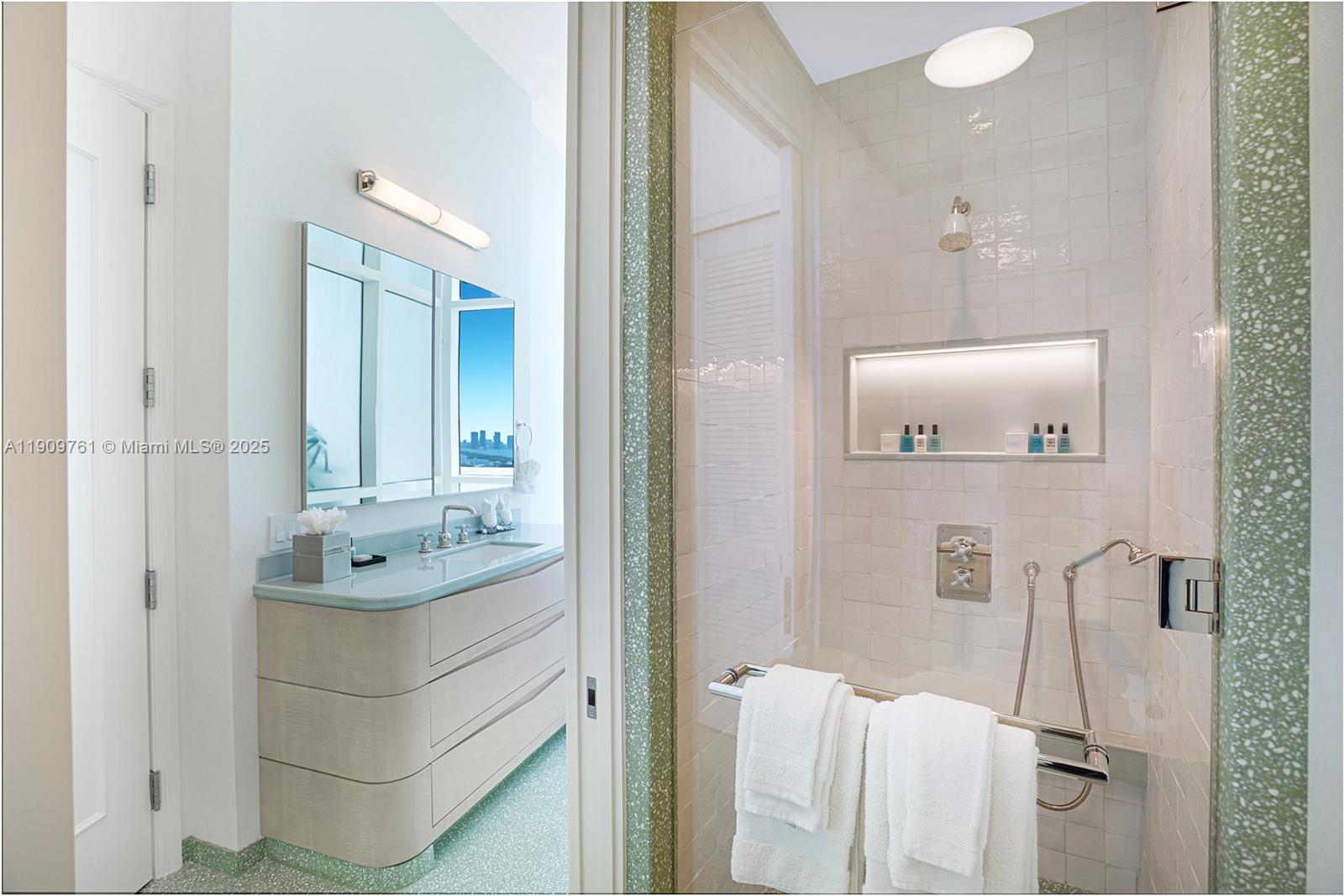 4401 Collins Ave #PH South, Miami Beach FL 33140