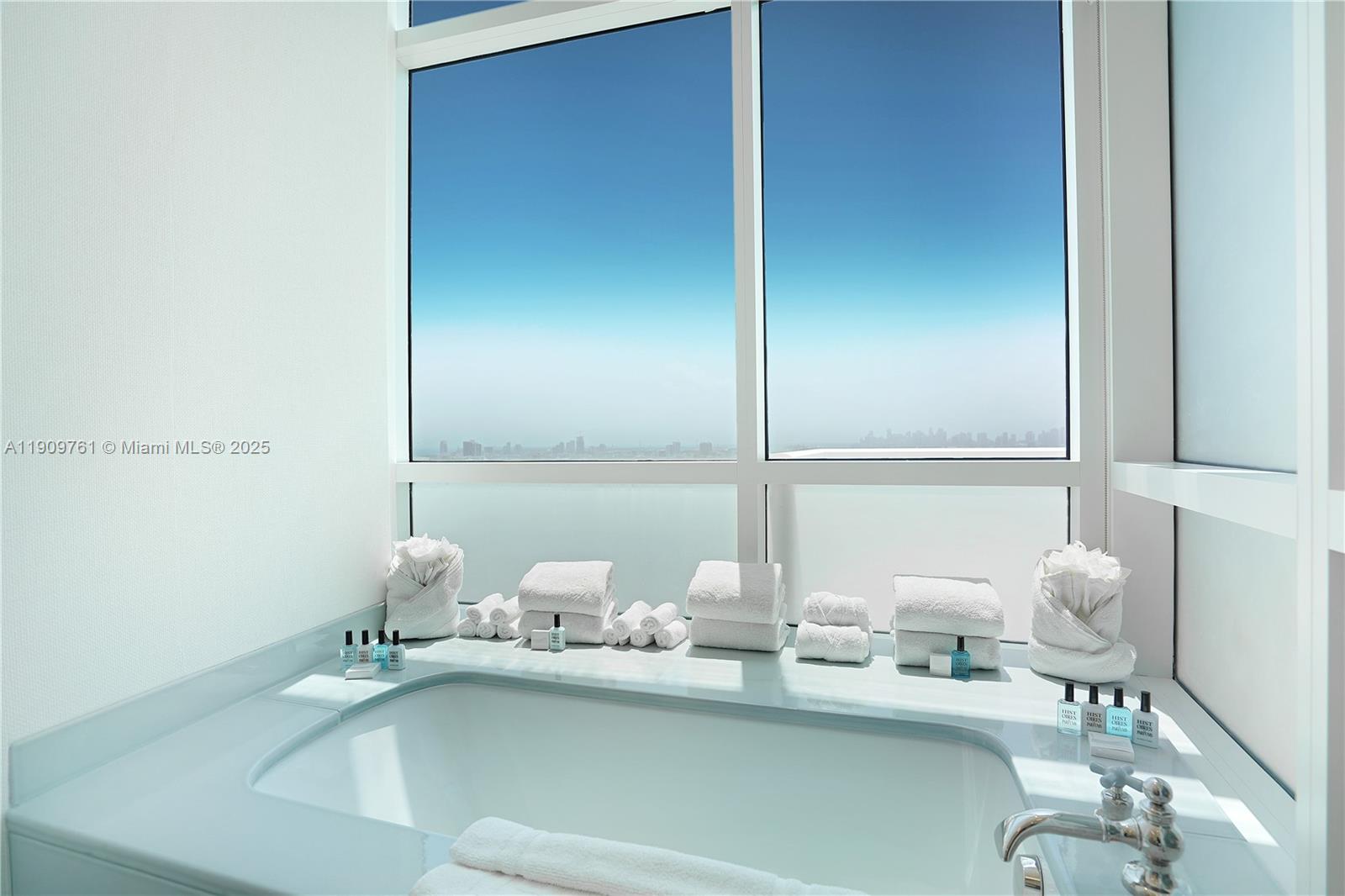 4401 Collins Ave #PH South, Miami Beach FL 33140