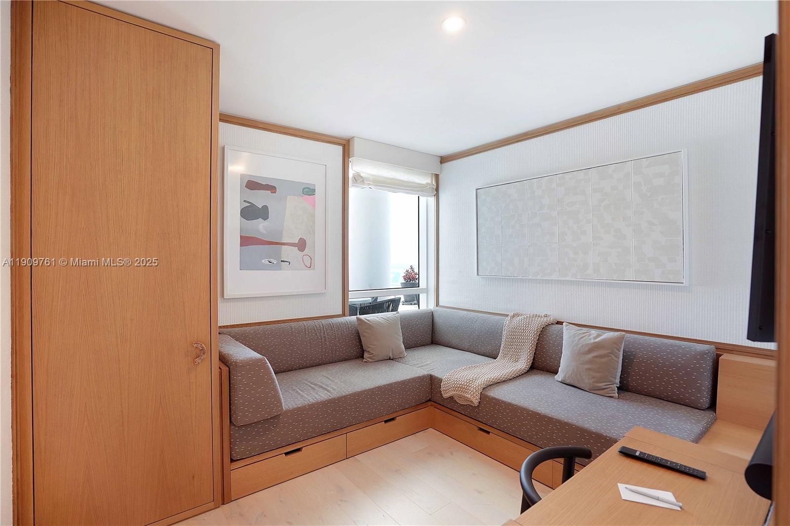 4401 Collins Ave #PH South, Miami Beach FL 33140