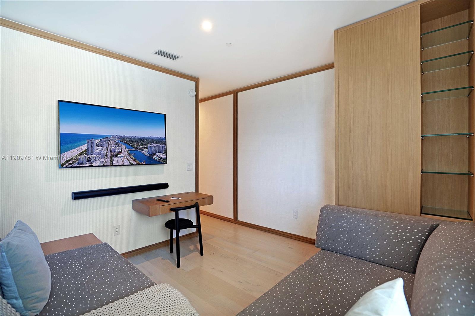 4401 Collins Ave #PH South, Miami Beach FL 33140