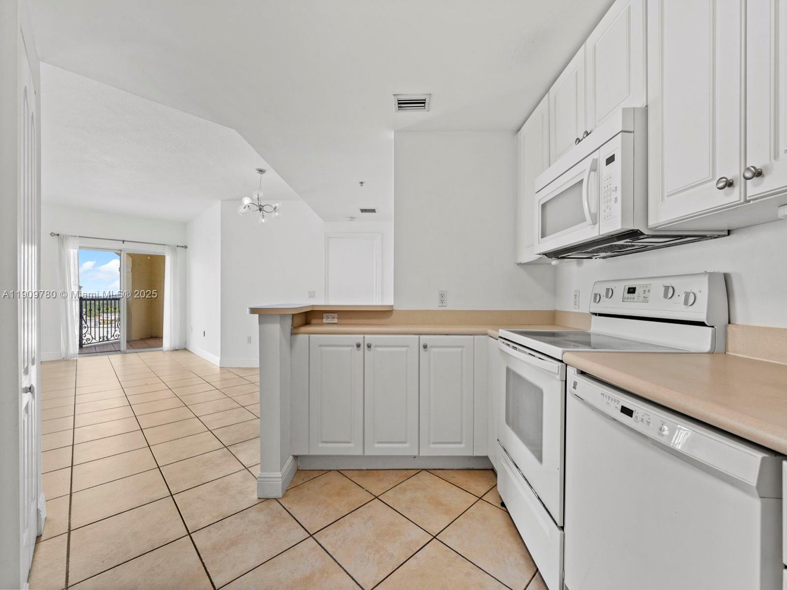 1627 SW 37th Ave #1103, Miami FL 33145