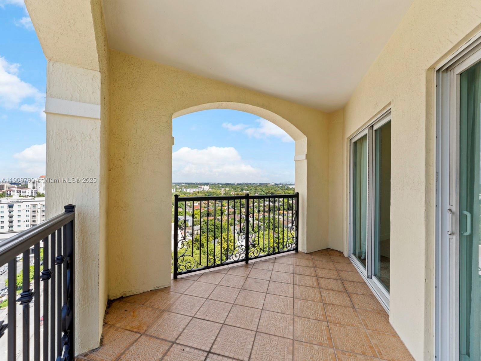 1627 SW 37th Ave #1103, Miami FL 33145