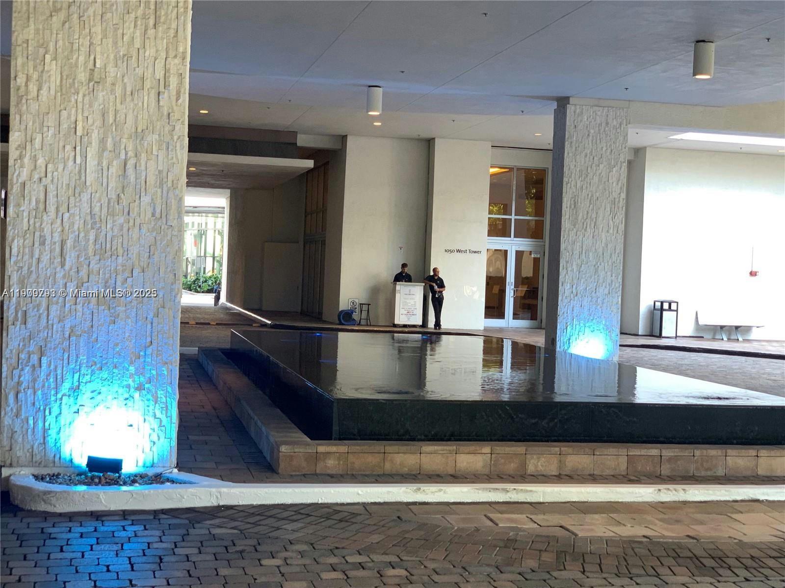 1060 Brickell Ave #1701, Miami FL 33131