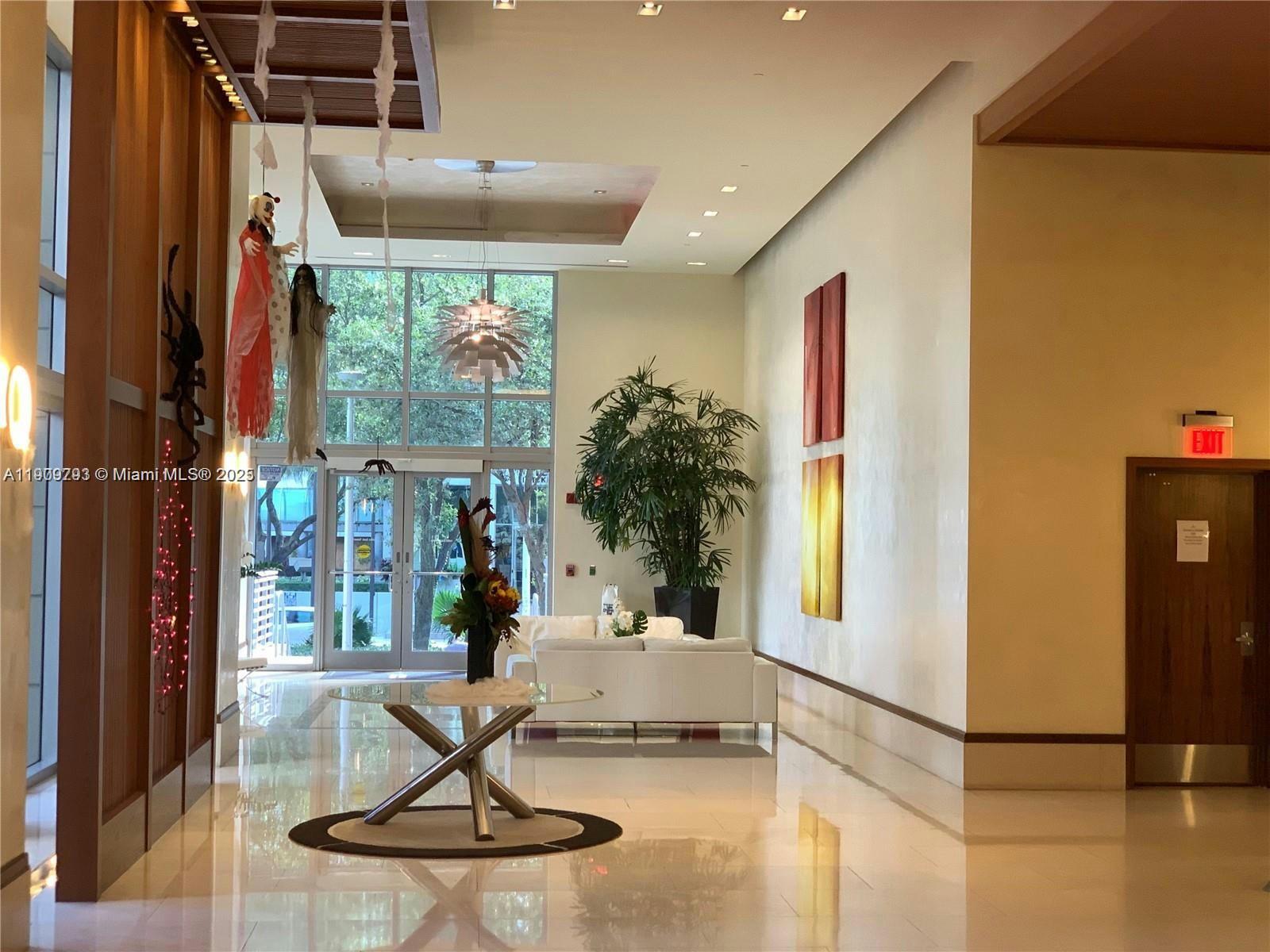 1060 Brickell Ave #1701, Miami FL 33131