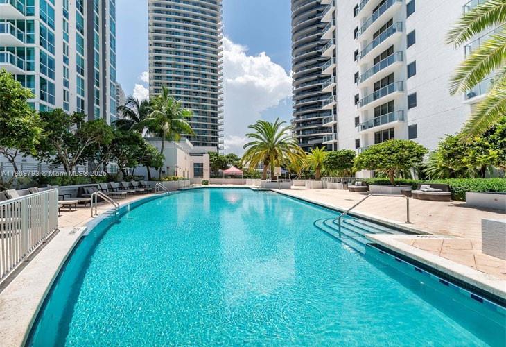 1060 Brickell Ave #1701, Miami FL 33131