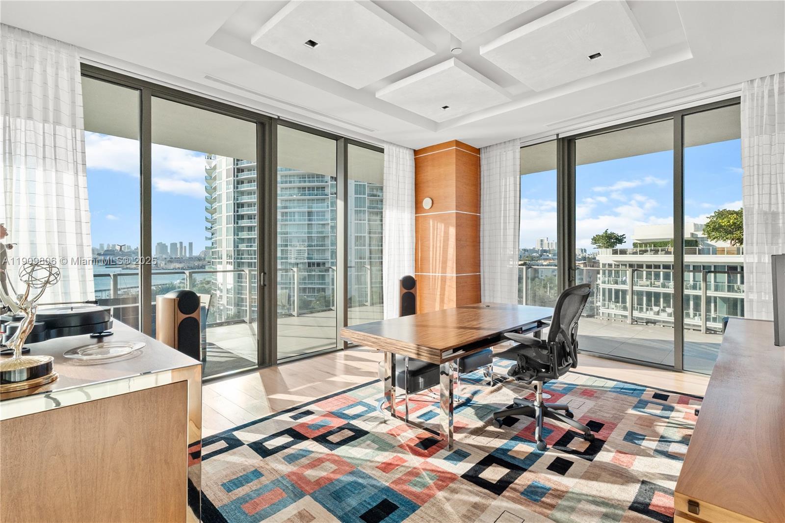800 S Pointe Dr #704, Miami Beach FL 33139