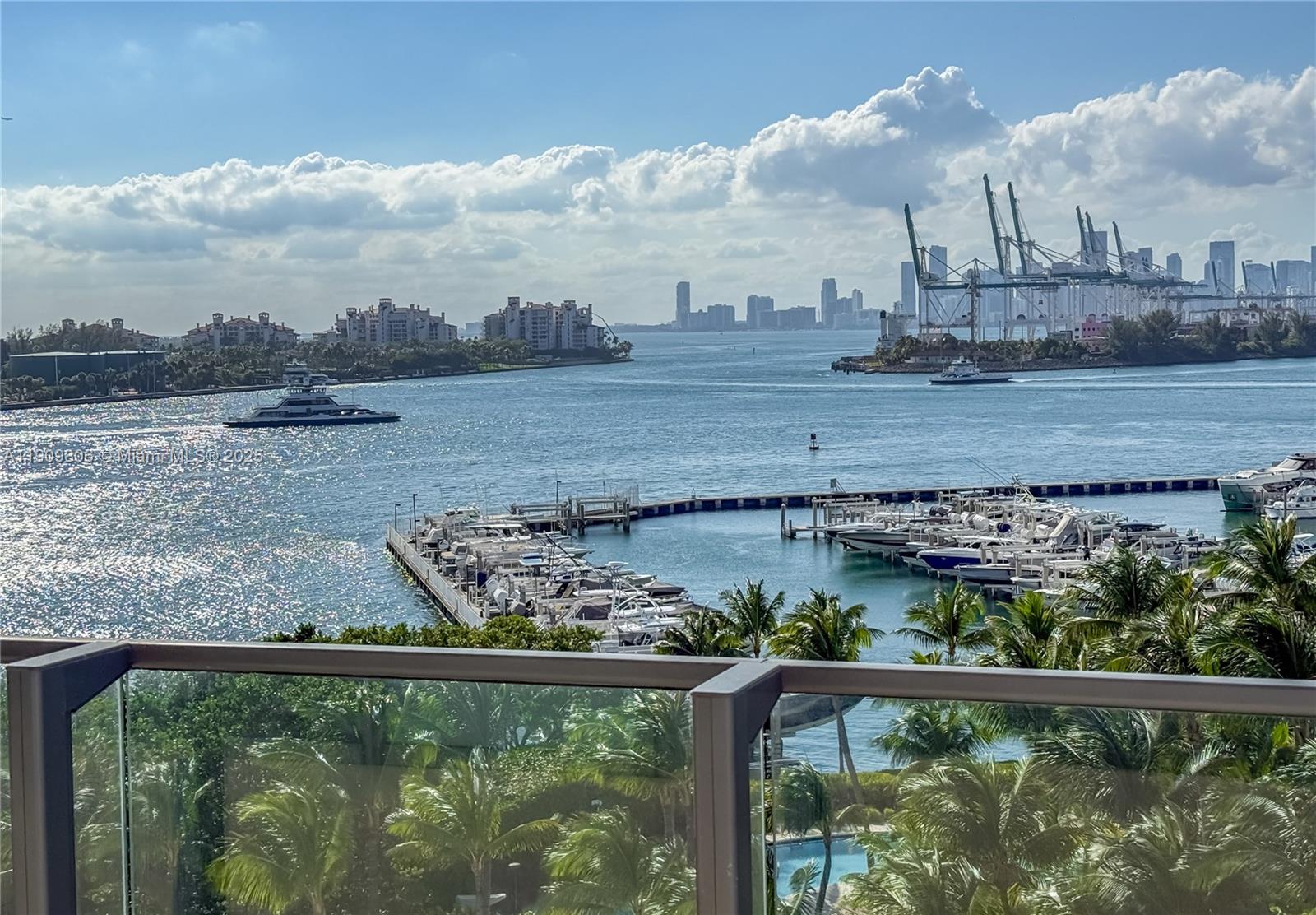 800 S Pointe Dr #704, Miami Beach FL 33139