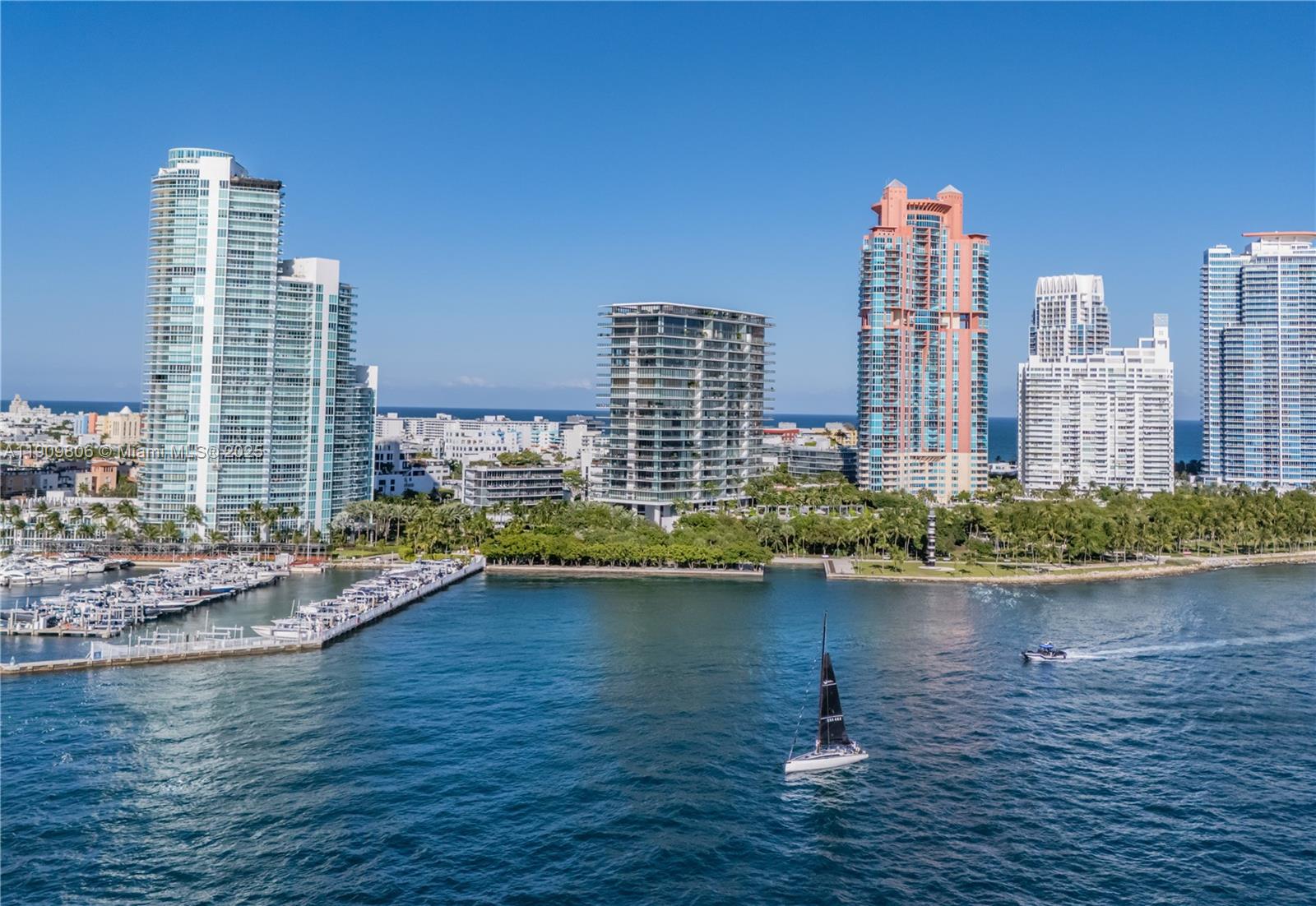 800 S Pointe Dr #704, Miami Beach FL 33139