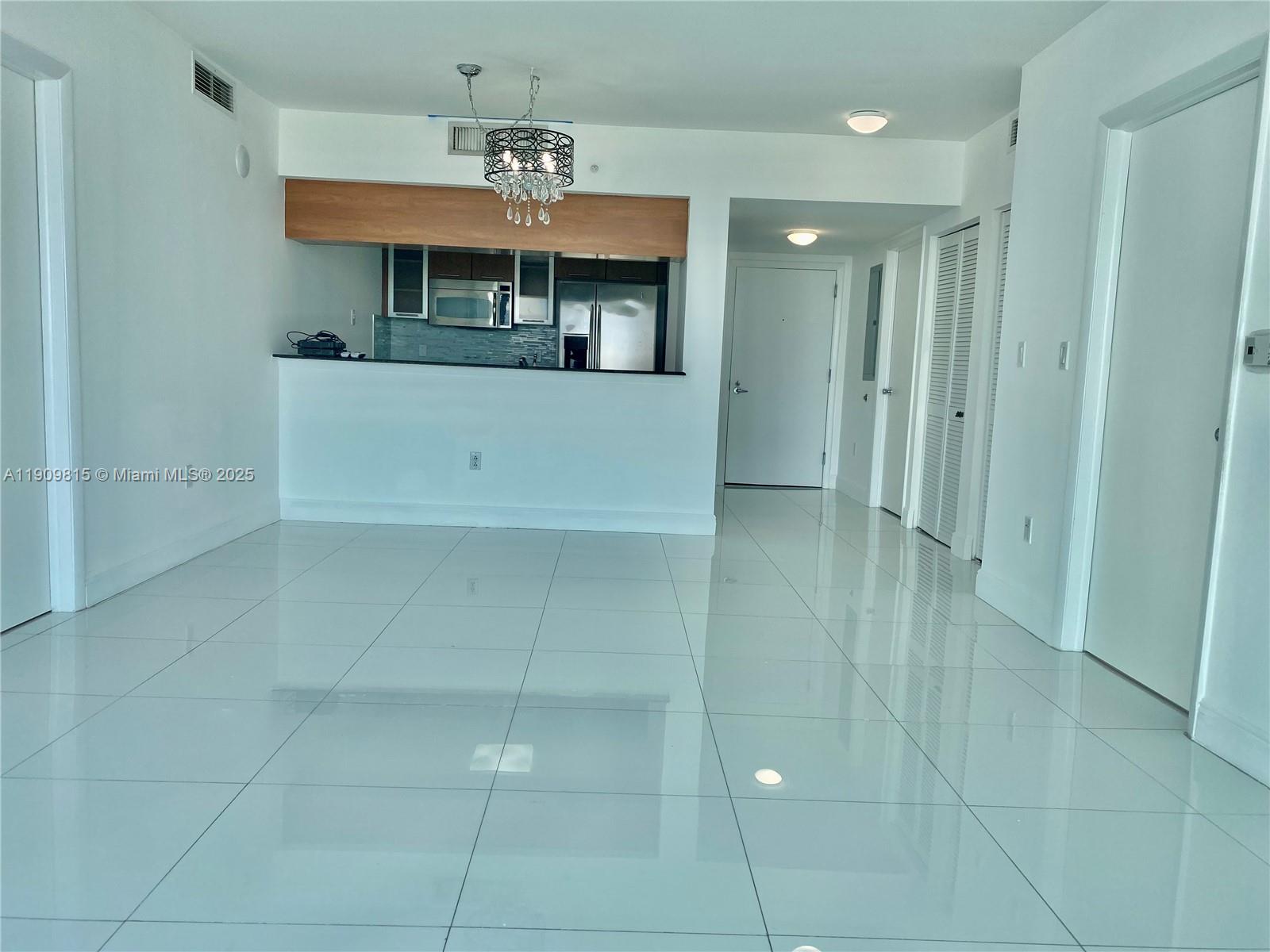 1800 N BAYSHORE DR #4210, Miami FL 33132