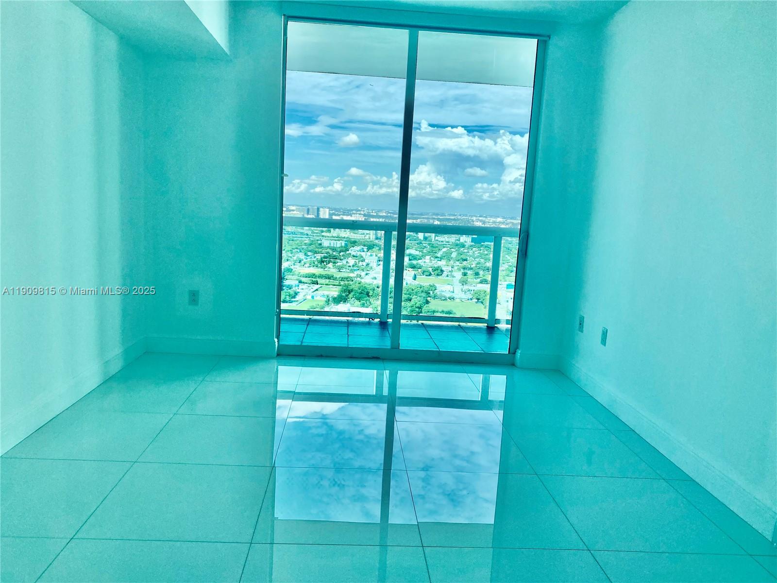1800 N BAYSHORE DR #4210, Miami FL 33132