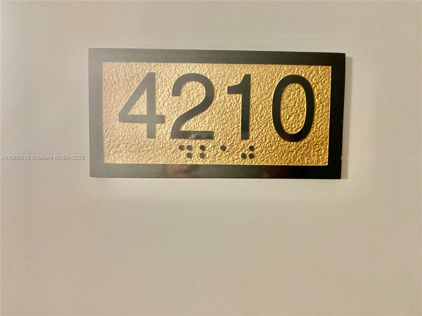 1800 N BAYSHORE DR #4210, Miami FL 33132