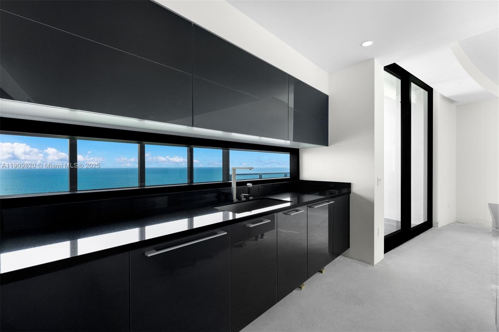 18555 Collins Ave #3205, Sunny Isles Beach FL 33160