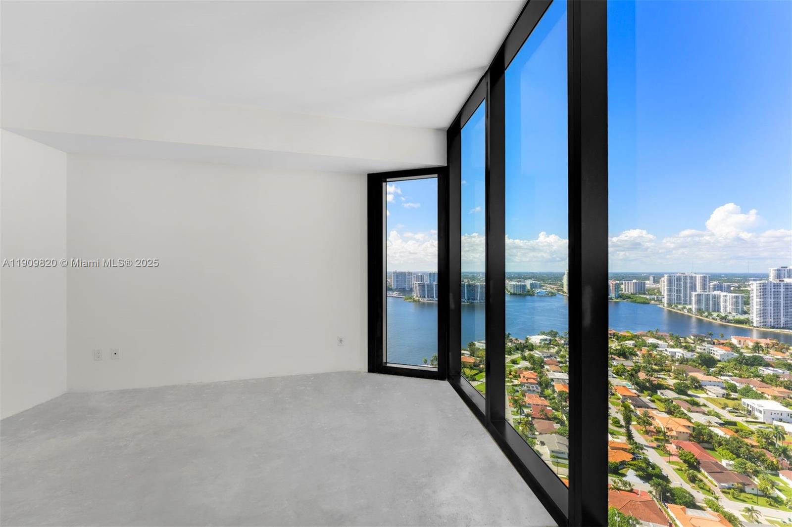 18555 Collins Ave #3205, Sunny Isles Beach FL 33160