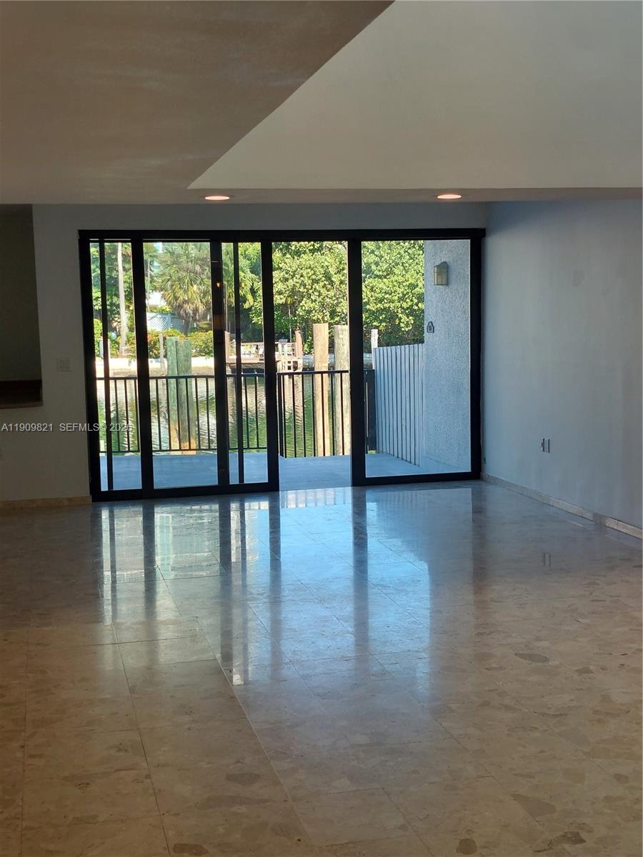 255 Poinciana Dr #605, Sunny Isles Beach FL 33160