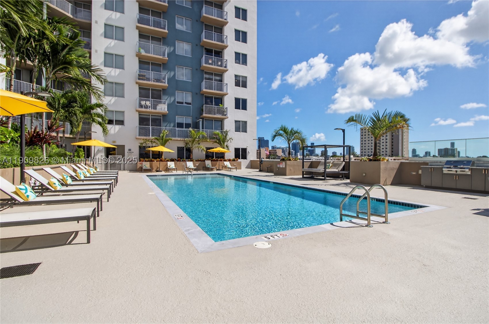 1110 NW 1 ST #502, Miami FL 33128
