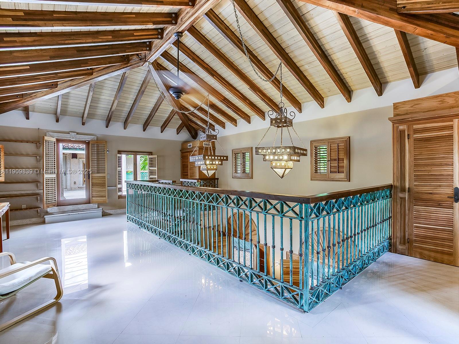 3504 Banyan Cir, Miami FL 33133