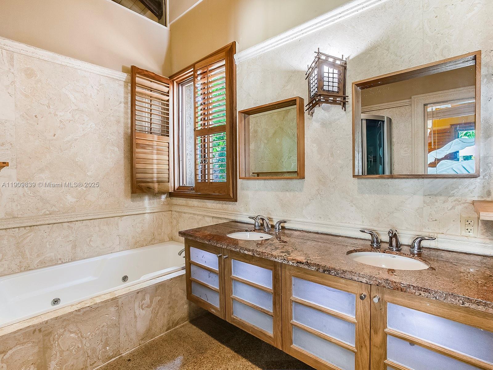 3504 Banyan Cir, Miami FL 33133