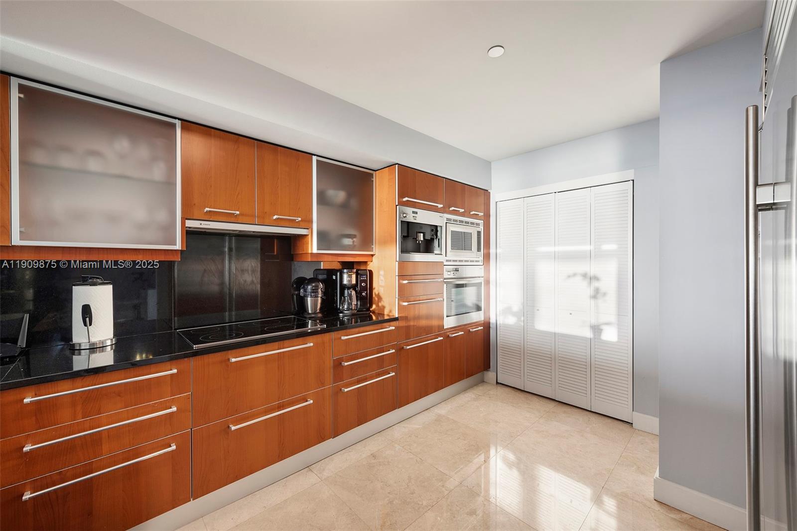 1331 Brickell Bay Dr #2203, Miami FL 33131