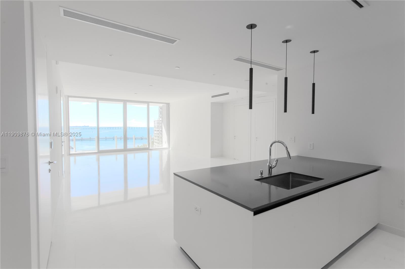 300 Biscayne Blvd Way #1003, Miami FL 33131