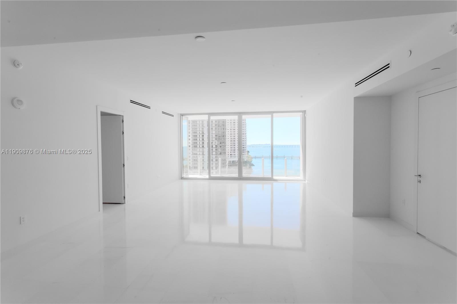 300 Biscayne Blvd Way #1003, Miami FL 33131