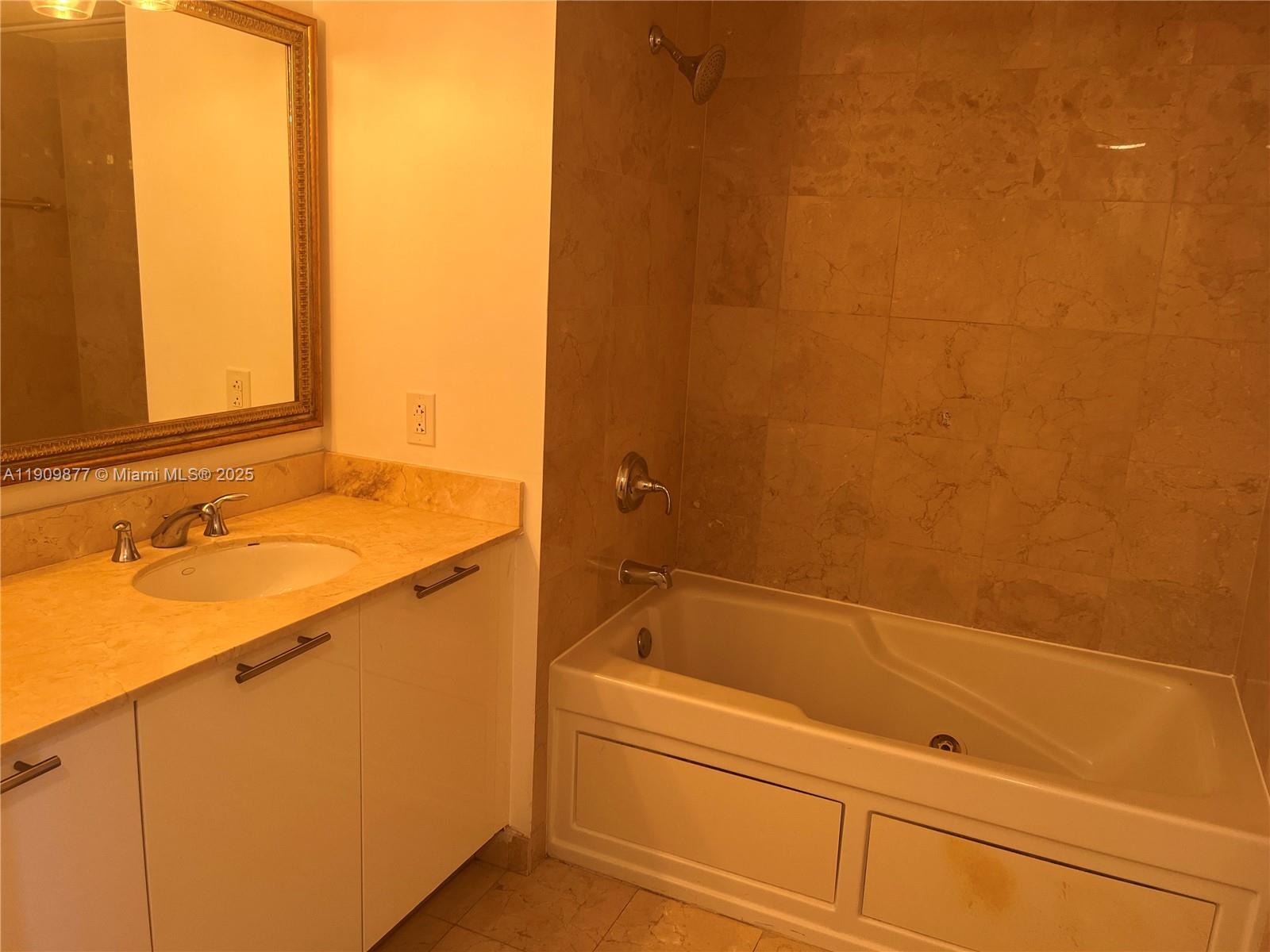 1800 N Bayshore Dr #2607, Miami FL 33132