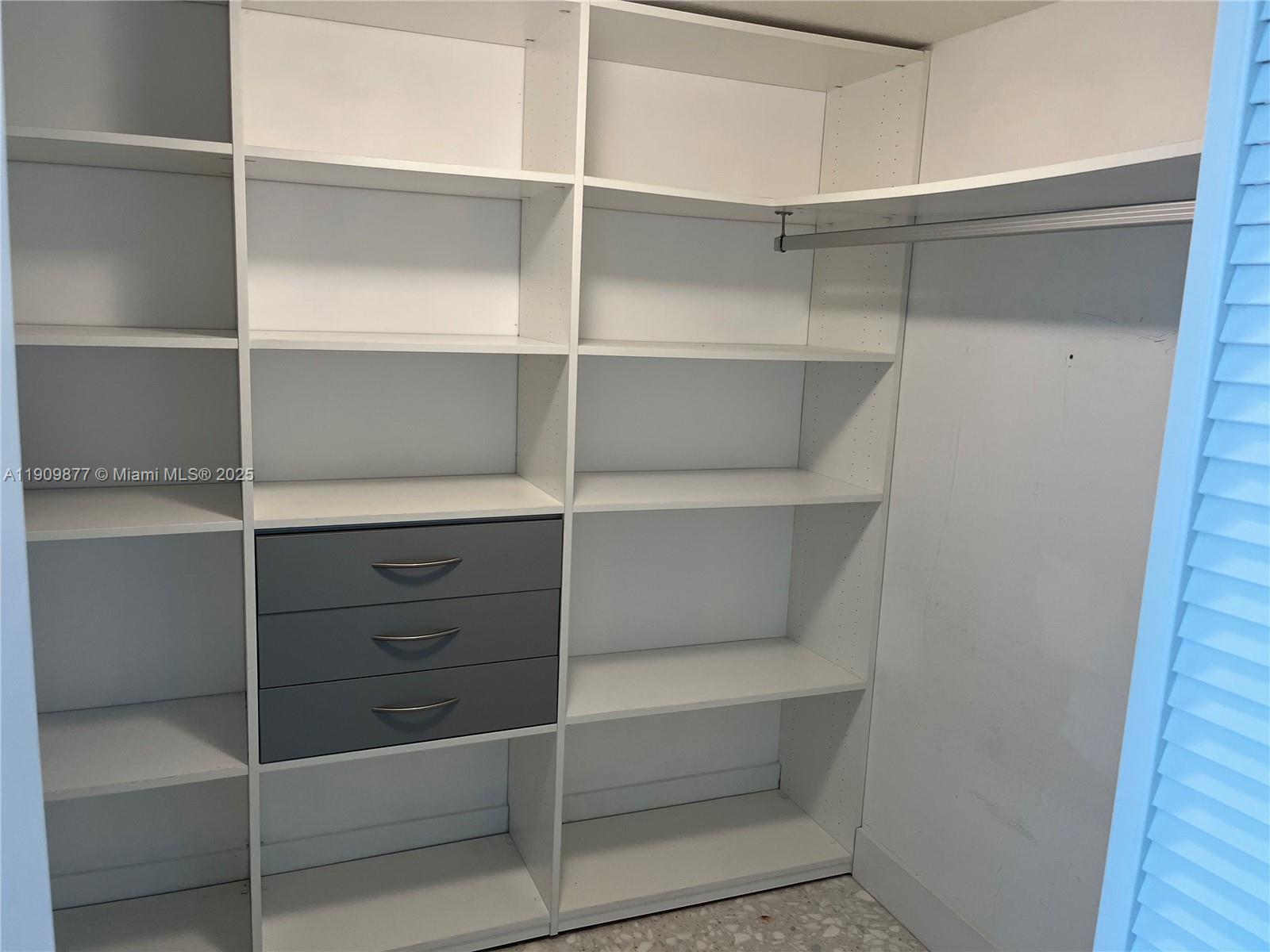 1800 N Bayshore Dr #2607, Miami FL 33132