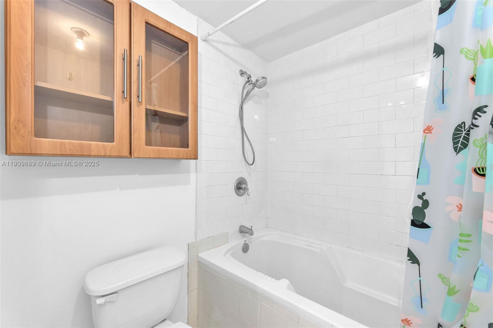 690 SW 1st Court #1008, Miami FL 33130