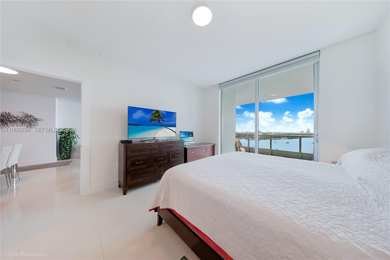 900 Biscayne Blvd #2602, Miami FL 33132