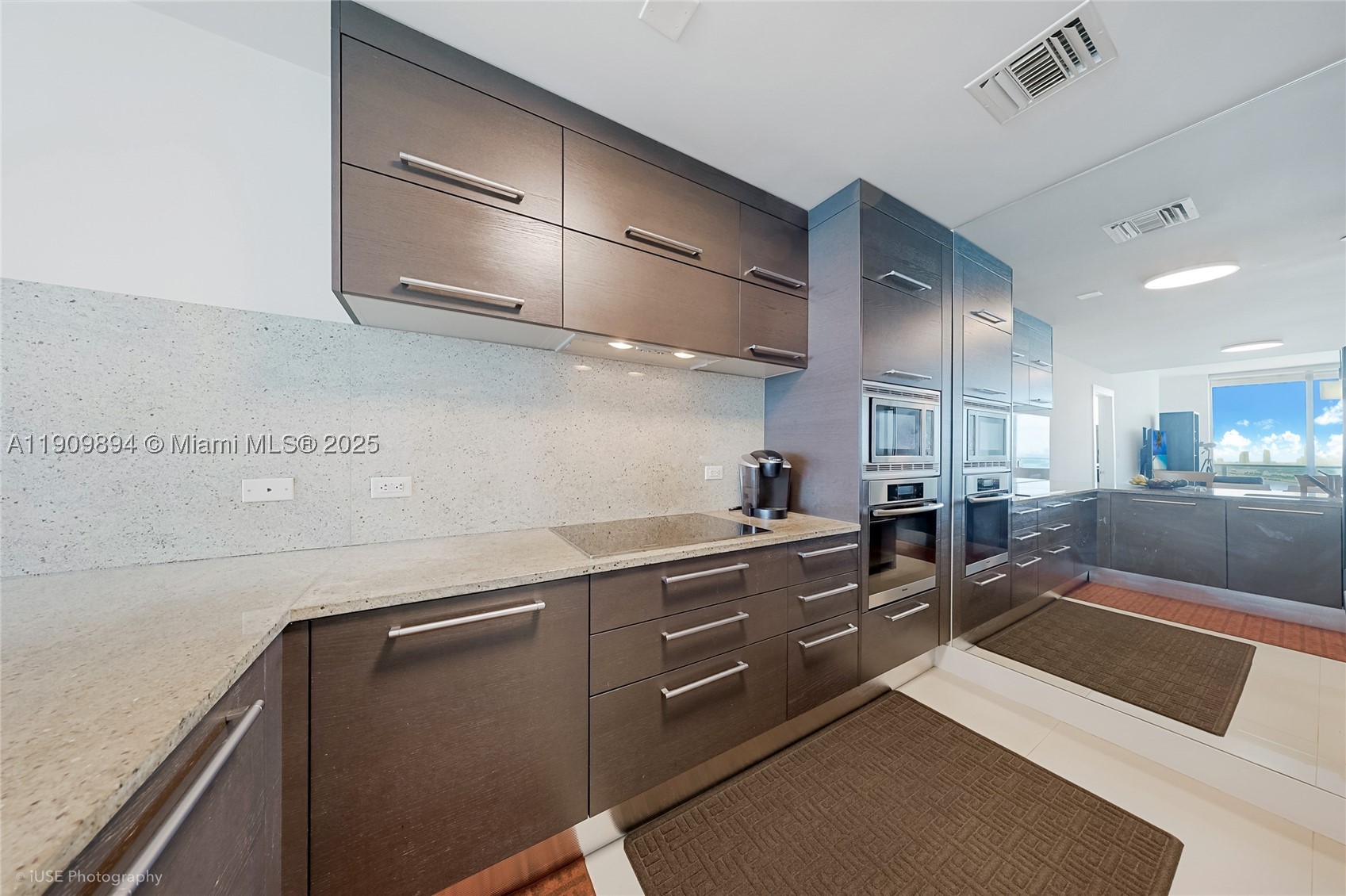 900 Biscayne Blvd #2602, Miami FL 33132