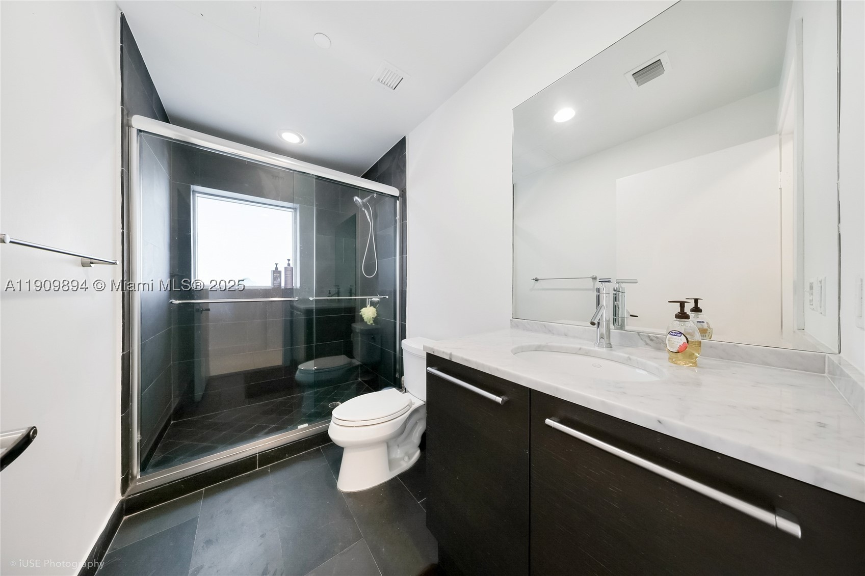 900 Biscayne Blvd #2602, Miami FL 33132