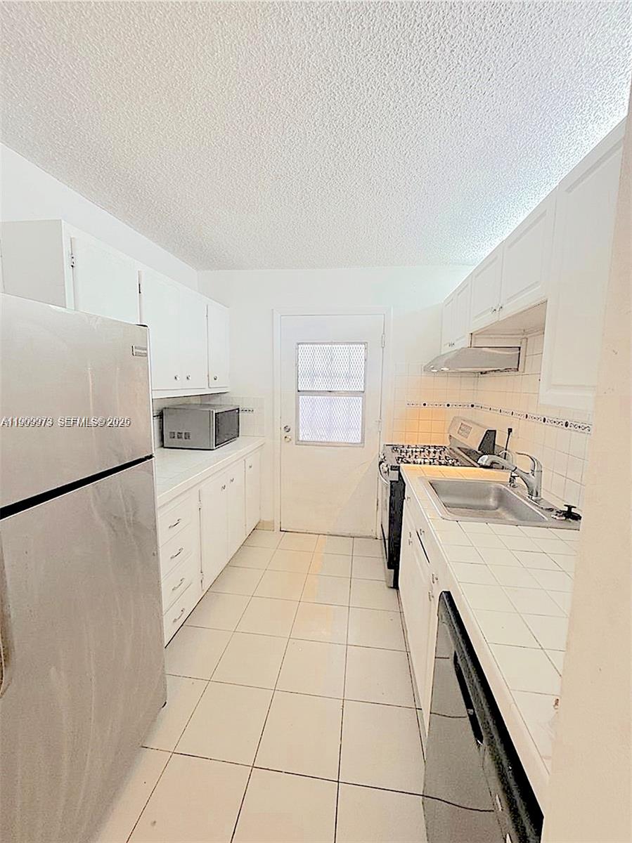 20120 NE 2nd Ave #W27, Miami Gardens FL 33179