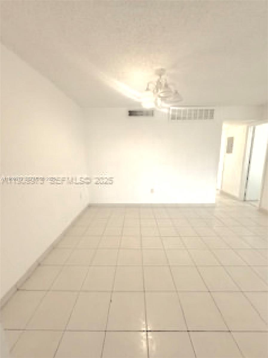 20120 NE 2nd Ave #W27, Miami Gardens FL 33179