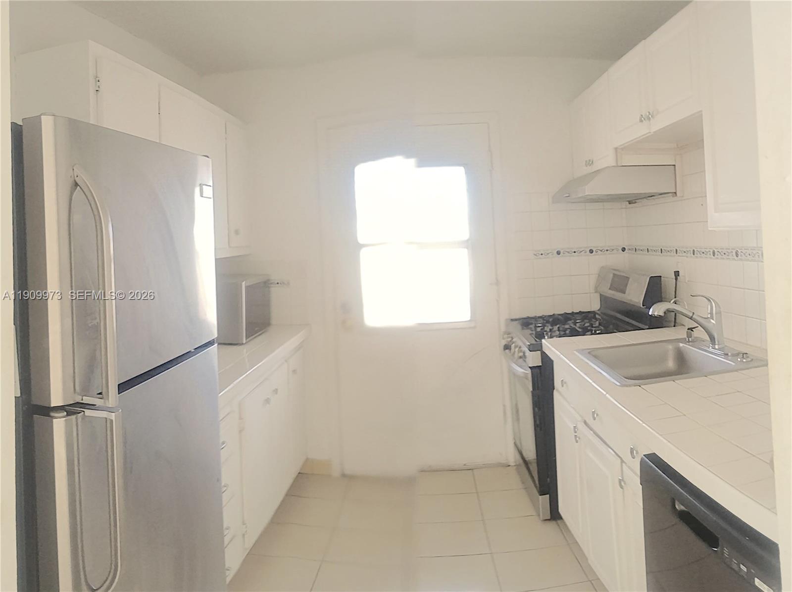 20120 NE 2nd Ave #W27, Miami Gardens FL 33179