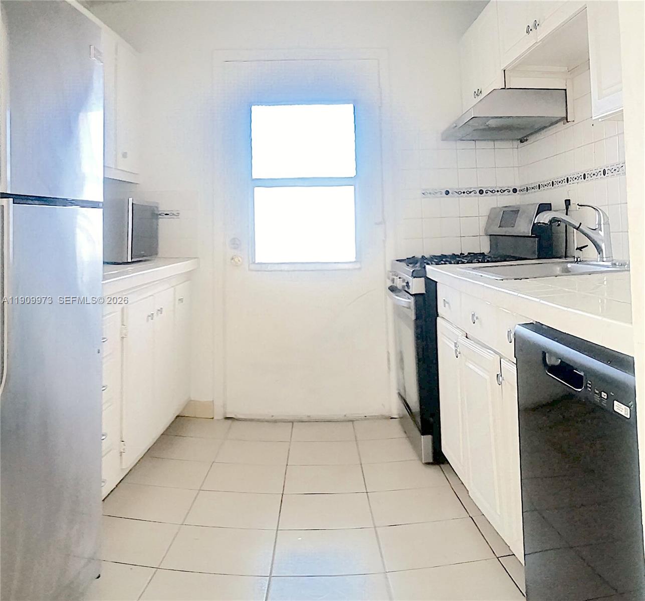 20120 NE 2nd Ave #W27, Miami Gardens FL 33179
