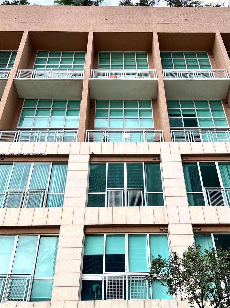 244 Biscayne Blvd #348, Miami FL 33132