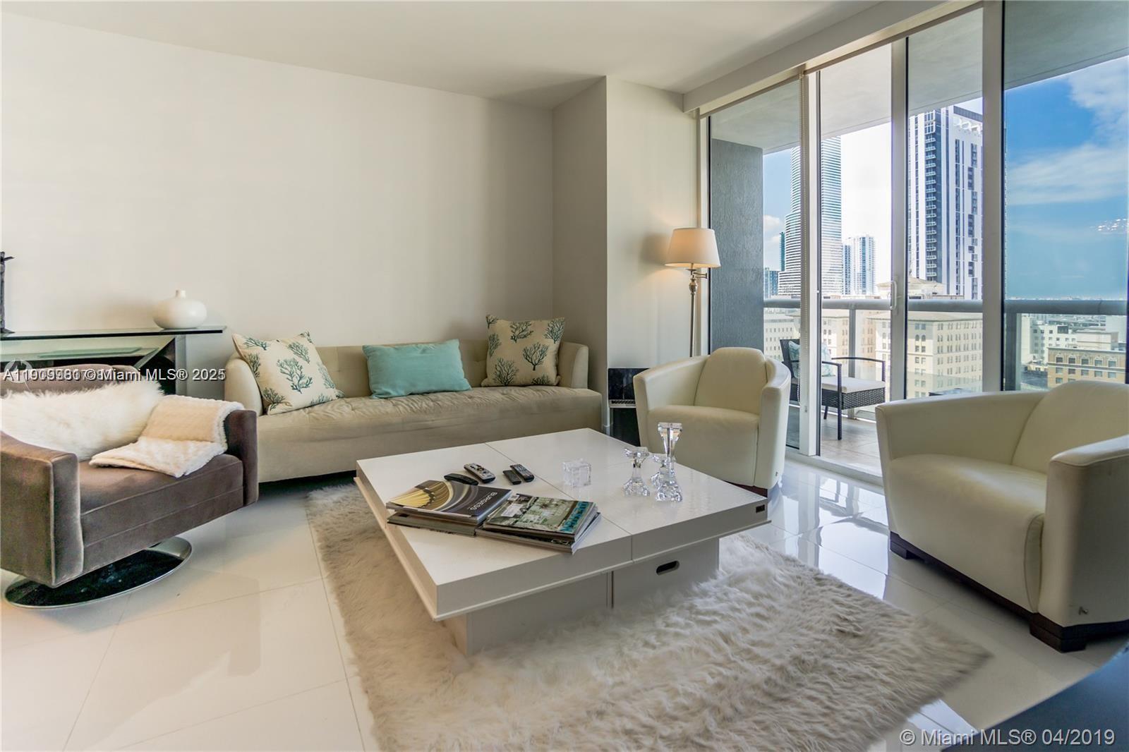 50 Biscayne Blvd #1807, Miami FL 33132