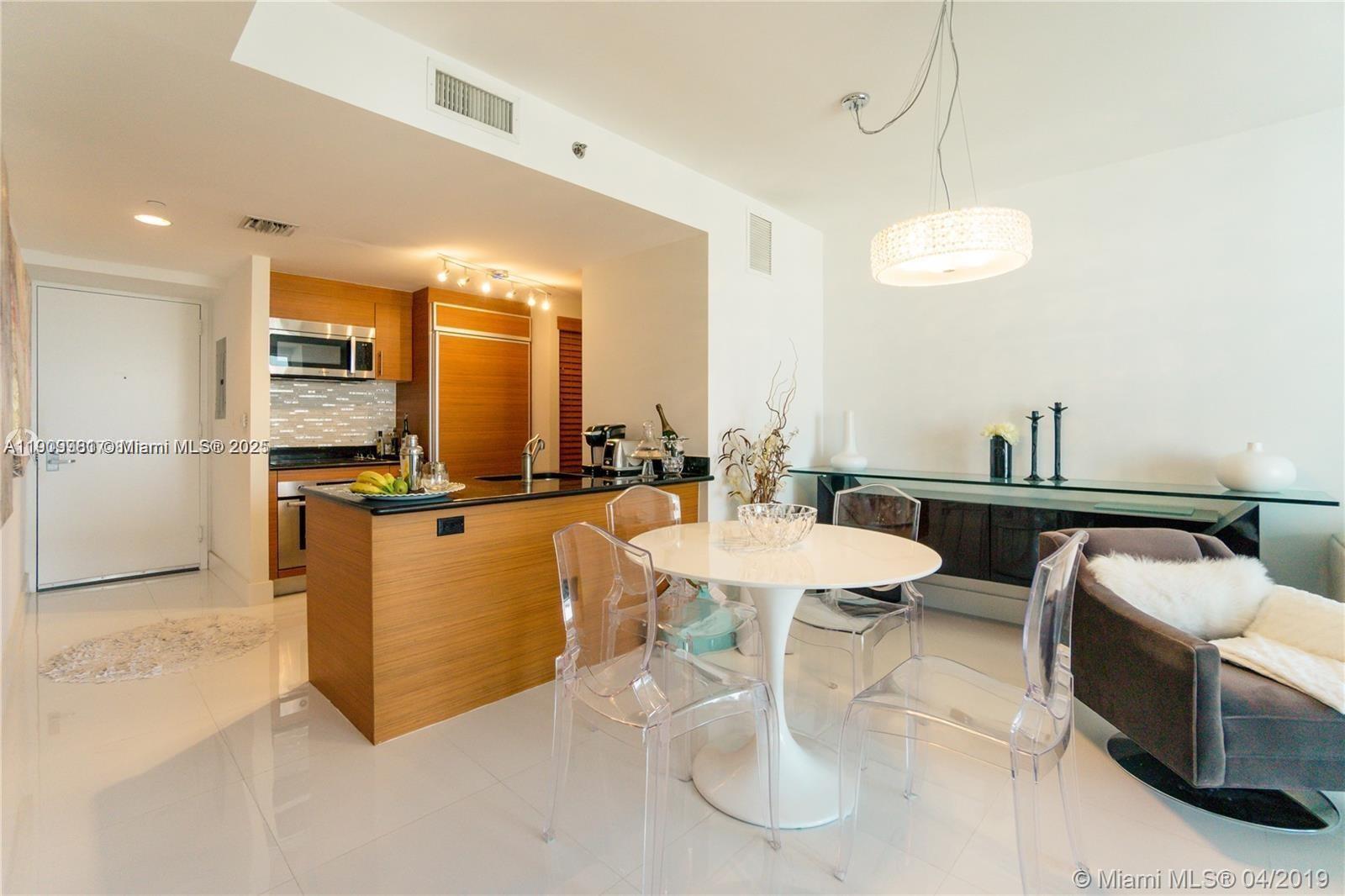 50 Biscayne Blvd #1807, Miami FL 33132