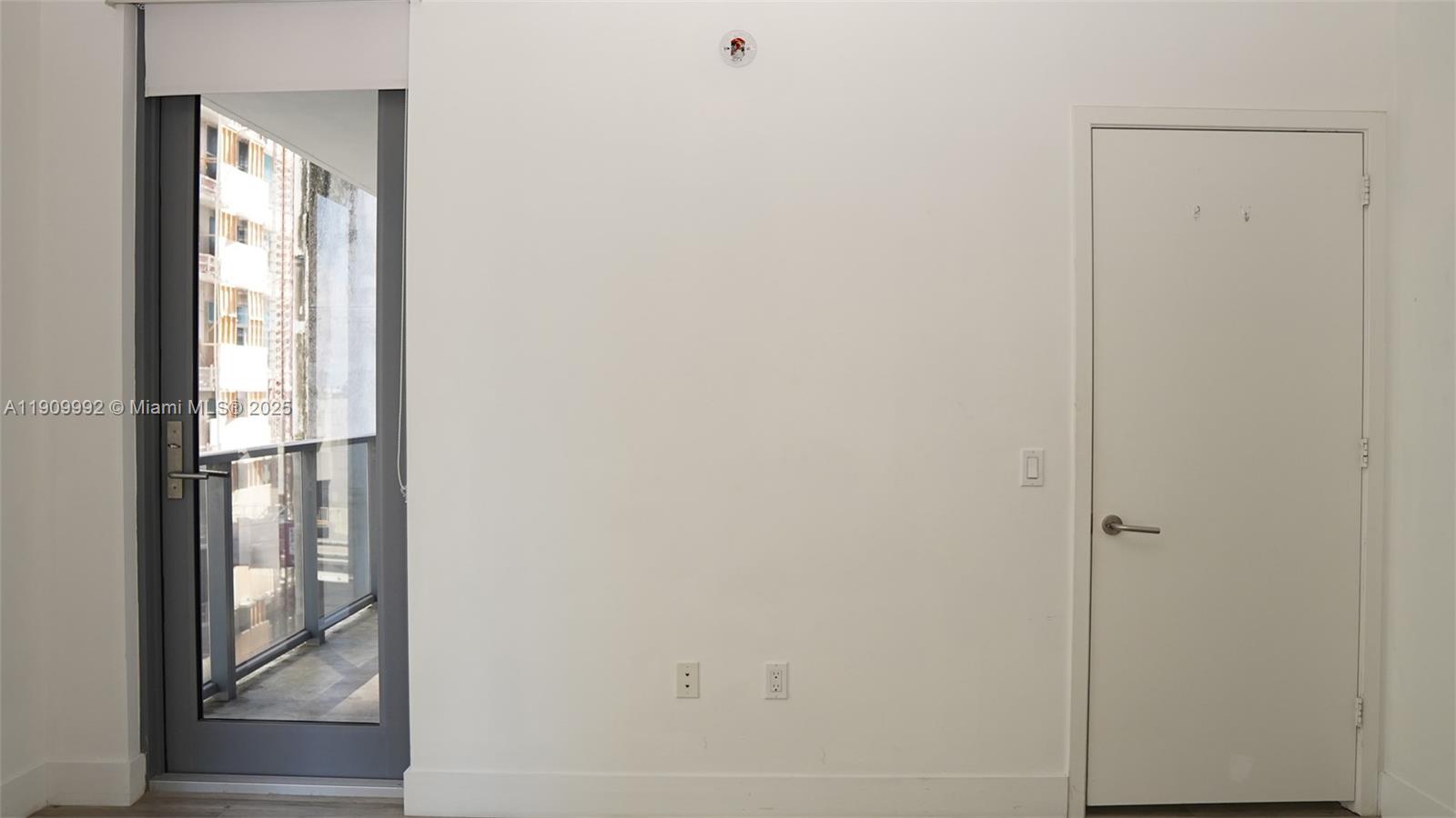 31 SE 6th St #1108, Miami FL 33131