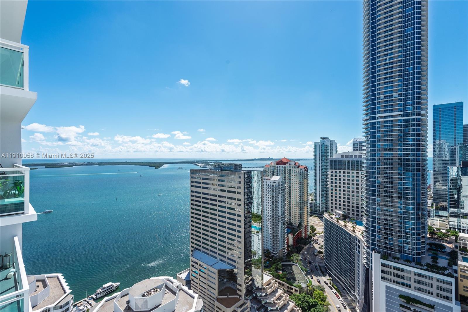 950 Brickell Bay Dr #4007, Miami FL 33131