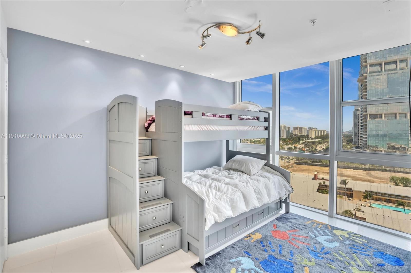 18201 Collins Ave #1502, Sunny Isles Beach FL 33160