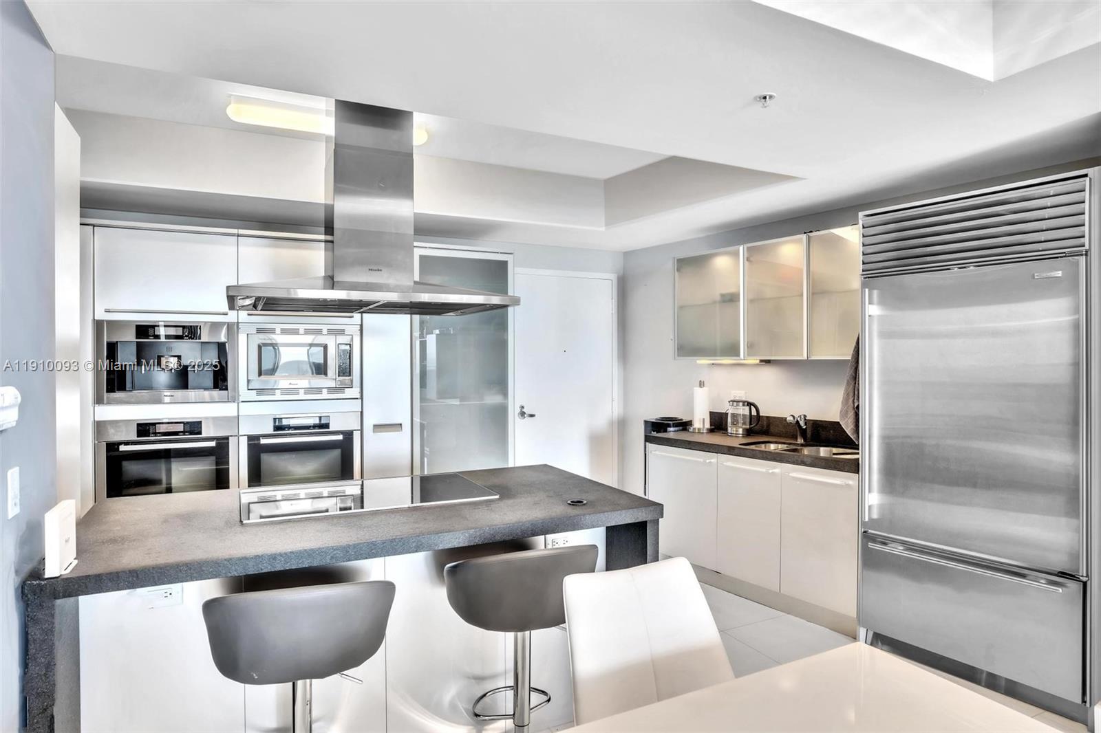 18201 Collins Ave #1502, Sunny Isles Beach FL 33160