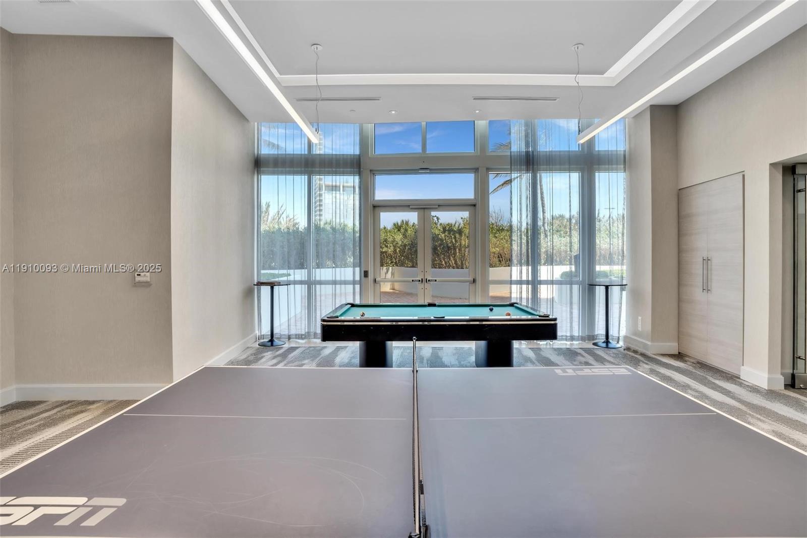 18201 Collins Ave #1502, Sunny Isles Beach FL 33160