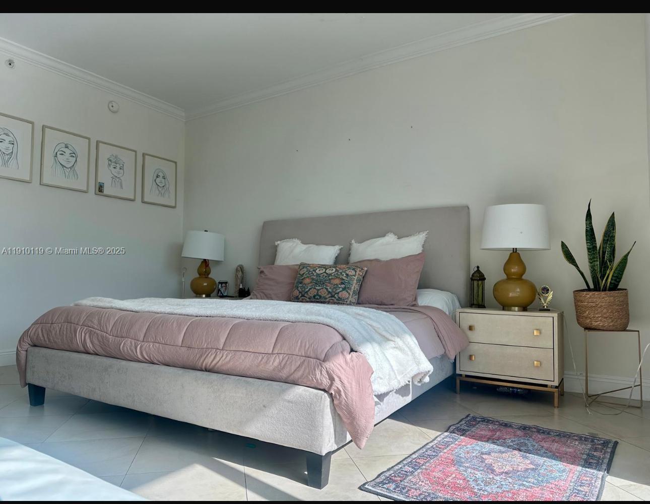 218 SE 14th St #1003, Miami FL 33131