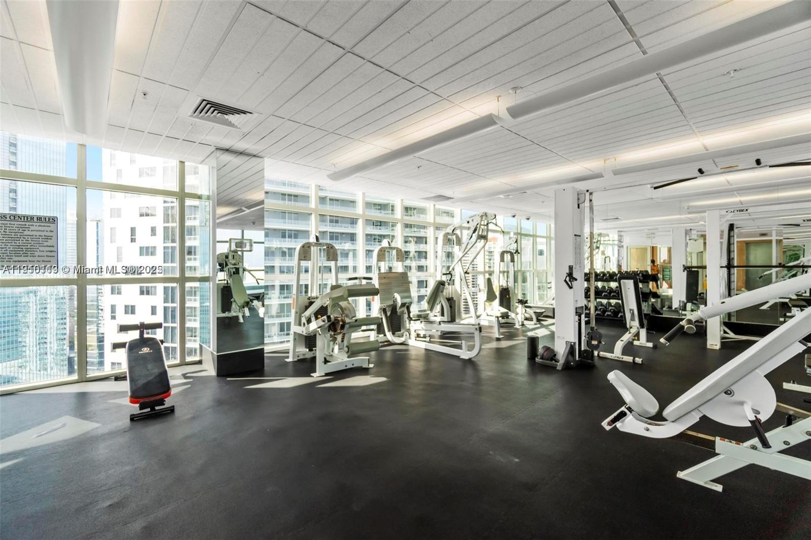 218 SE 14th St #1003, Miami FL 33131
