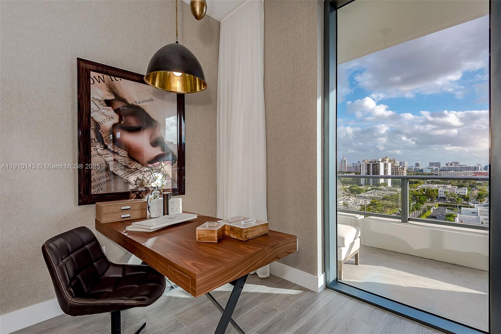 2960 NE 207th St #1112, Aventura FL 33180