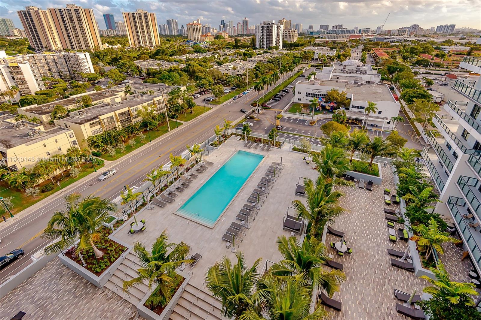 2960 NE 207th St #1112, Aventura FL 33180