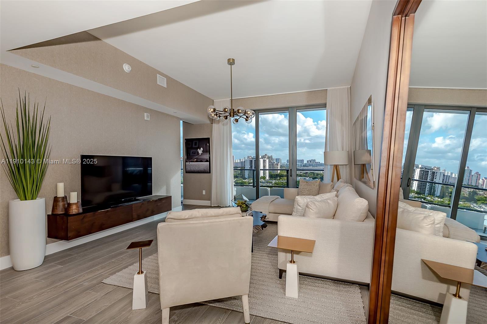 2960 NE 207th St #1112, Aventura FL 33180