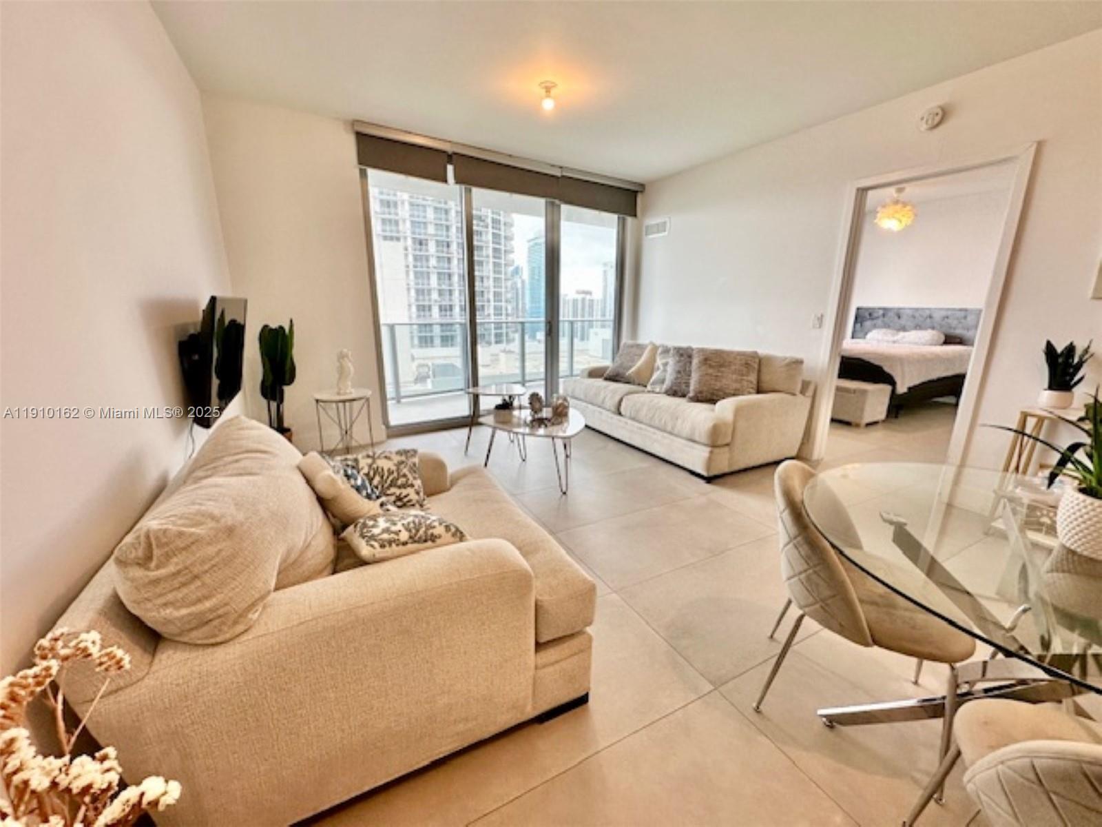 488 NE 18th St #3606, Miami FL 33132