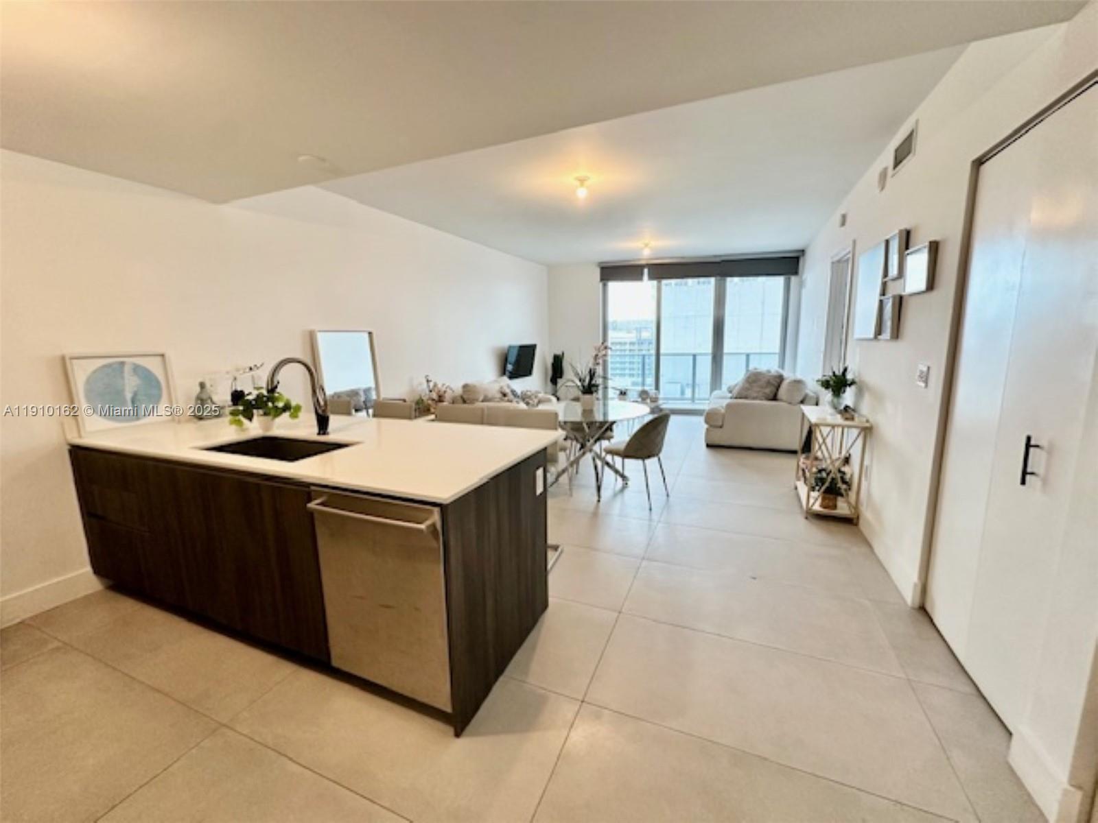488 NE 18th St #3606, Miami FL 33132
