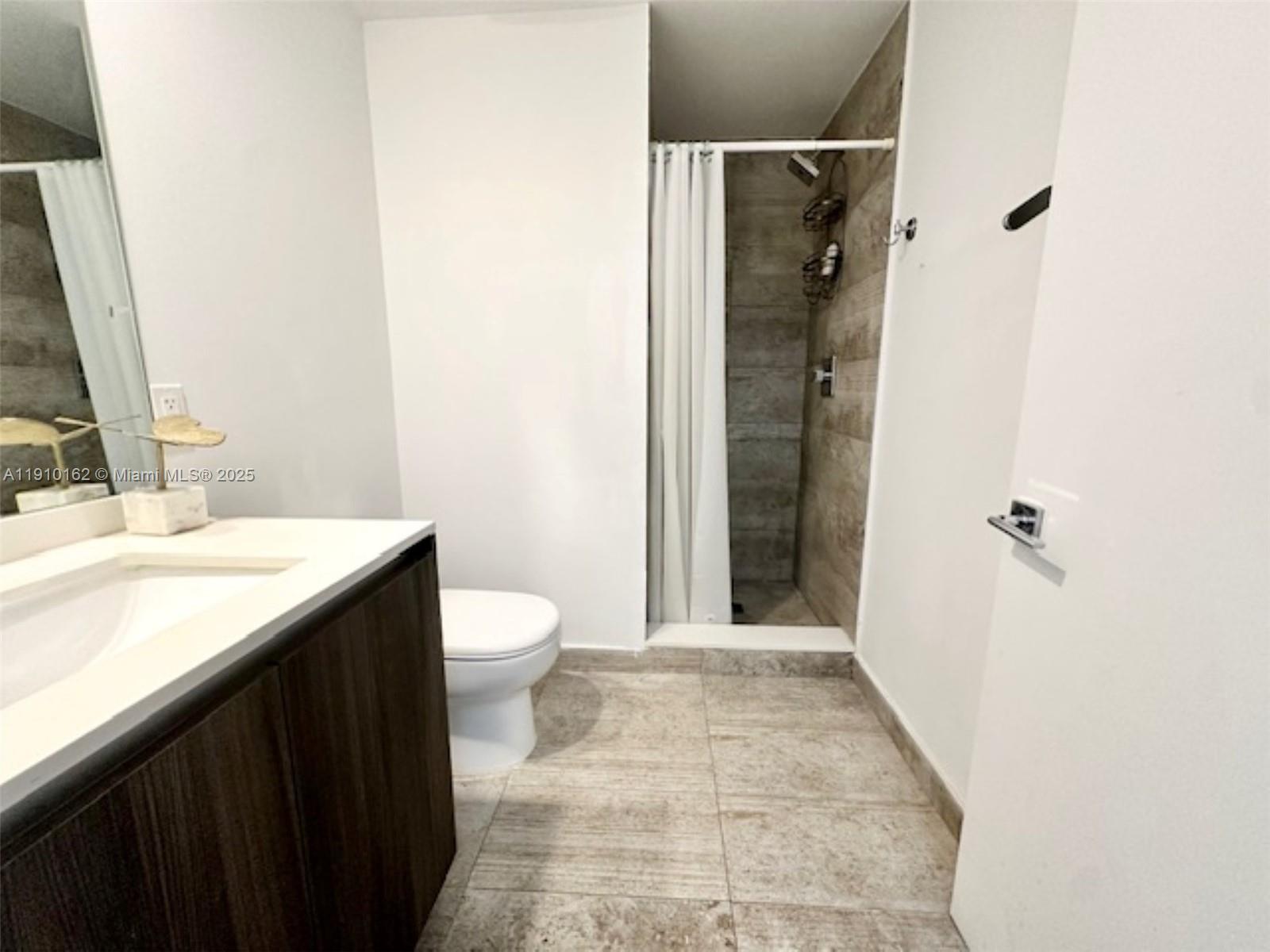 488 NE 18th St #3606, Miami FL 33132
